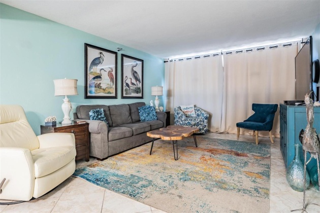 1290 GULF BOULEVARD, CLEARWATER, Florida 33767, 2 Bedrooms Bedrooms, ,2 BathroomsBathrooms,Residential,For Sale,GULF,MFRU8222835