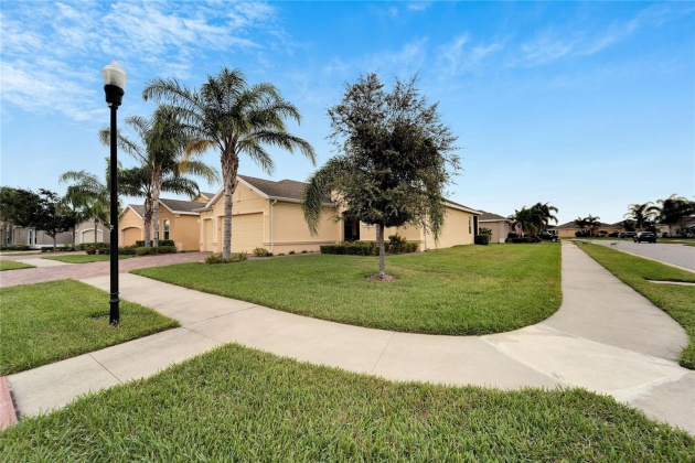 1736 PACIFIC DUNES DRIVE, SUN CITY CENTER, Florida 33573, 2 Bedrooms Bedrooms, ,2 BathroomsBathrooms,Residential,For Sale,PACIFIC DUNES,MFRT3489336