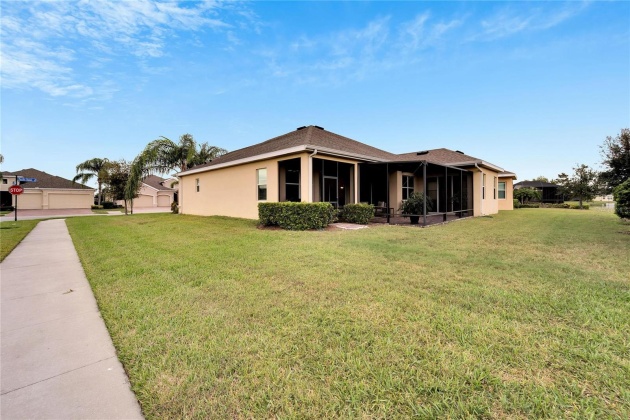 1736 PACIFIC DUNES DRIVE, SUN CITY CENTER, Florida 33573, 2 Bedrooms Bedrooms, ,2 BathroomsBathrooms,Residential,For Sale,PACIFIC DUNES,MFRT3489336