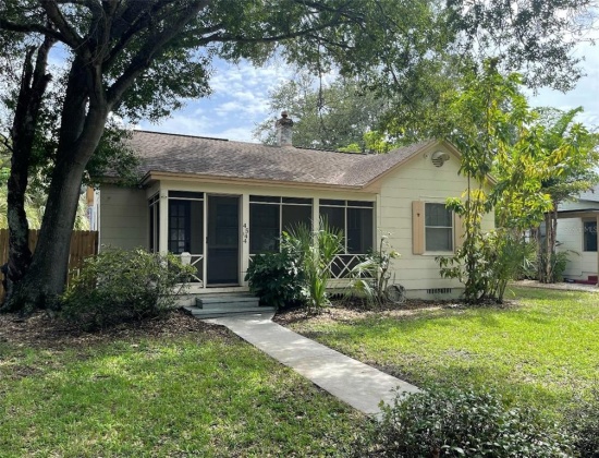 4544 1ST AVENUE, ST PETERSBURG, Florida 33713, 2 Bedrooms Bedrooms, ,1 BathroomBathrooms,Residential,For Sale,1ST,MFRU8133879