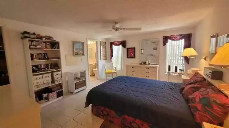 HUDSON, Florida 34667, 4 Bedrooms Bedrooms, ,3 BathroomsBathrooms,Residential,For Sale,MFRS5090574