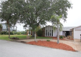 HUDSON, Florida 34667, 4 Bedrooms Bedrooms, ,3 BathroomsBathrooms,Residential,For Sale,MFRS5090574