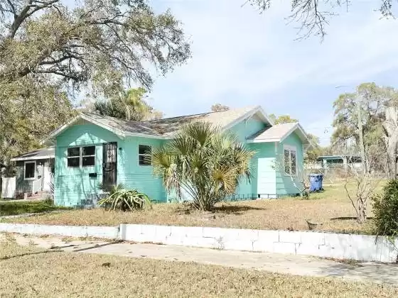 2351 25TH AVENUE, ST PETERSBURG, Florida 33712, 3 Bedrooms Bedrooms, ,1 BathroomBathrooms,Residential,For Sale,25TH,MFRR4907159