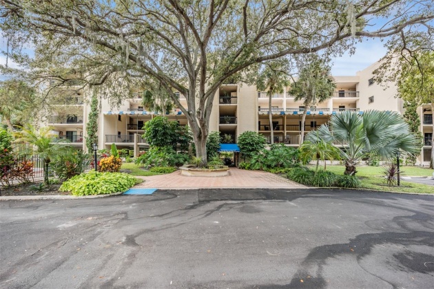 402 TARPON POINT, TARPON SPRINGS, Florida 34689, 1 Bedroom Bedrooms, ,1 BathroomBathrooms,Residential,For Sale,TARPON,MFRU8221288