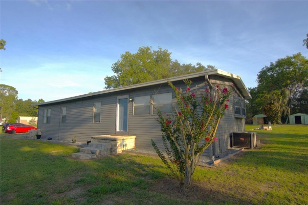 17524 MEDLEY AVENUE, SPRING HILL, Florida 34610, 2 Bedrooms Bedrooms, ,1 BathroomBathrooms,Residential,For Sale,MEDLEY,MFRT3490122