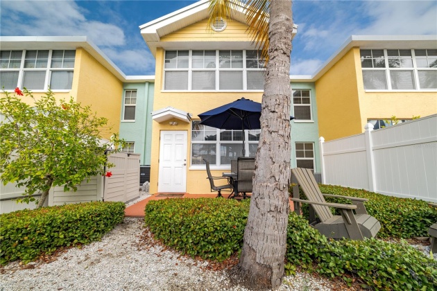 19417 GULF BOULEVARD, INDIAN SHORES, Florida 33785, 1 Bedroom Bedrooms, ,1 BathroomBathrooms,Residential,For Sale,GULF,MFRT3490436