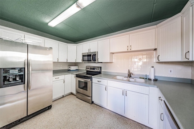 19417 GULF BOULEVARD, INDIAN SHORES, Florida 33785, 1 Bedroom Bedrooms, ,1 BathroomBathrooms,Residential,For Sale,GULF,MFRT3490436