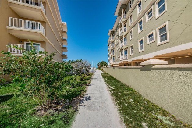 19417 GULF BOULEVARD, INDIAN SHORES, Florida 33785, 1 Bedroom Bedrooms, ,1 BathroomBathrooms,Residential,For Sale,GULF,MFRT3490436