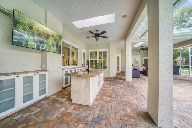 3360 MEADOW VIEW LANE, PALM HARBOR, Florida 34683, 6 Bedrooms Bedrooms, ,4 BathroomsBathrooms,Residential,For Sale,MEADOW VIEW,MFRU8221687