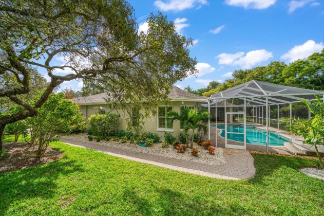 3360 MEADOW VIEW LANE, PALM HARBOR, Florida 34683, 6 Bedrooms Bedrooms, ,4 BathroomsBathrooms,Residential,For Sale,MEADOW VIEW,MFRU8221687