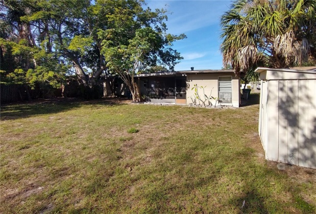 TAMPA, Florida 33616, 4 Bedrooms Bedrooms, ,2 BathroomsBathrooms,Residential,For Sale,MFRT3490599