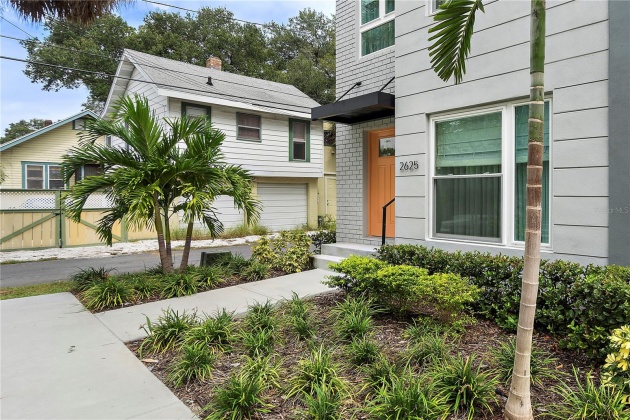 2625 1ST AVE N, SAINT PETERSBURG, Florida 33713, 3 Bedrooms Bedrooms, ,3 BathroomsBathrooms,Residential,For Sale,1ST AVE N,MFRU8218043