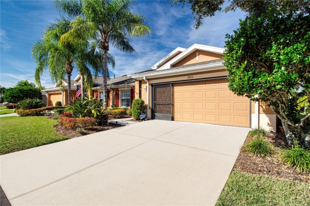 2023 GRANTHAM GREENS DRIVE, SUN CITY CENTER, Florida 33573, 2 Bedrooms Bedrooms, ,2 BathroomsBathrooms,Residential,For Sale,GRANTHAM GREENS,MFRT3489844