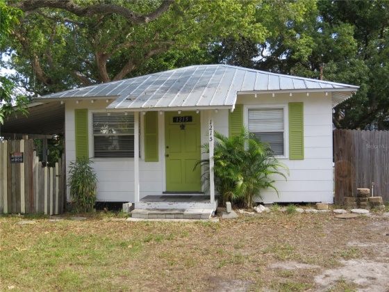 1215 ORANGE AVENUE, DUNEDIN, Florida 34698, 1 Bedroom Bedrooms, ,1 BathroomBathrooms,Residential,For Sale,ORANGE,MFRU8223601