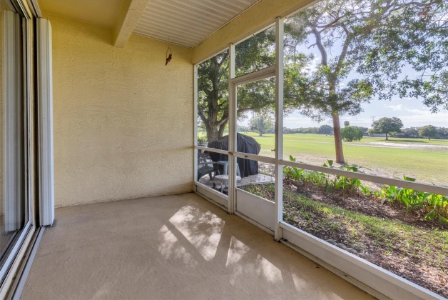 1050 STARKEY ROAD, LARGO, Florida 33771, 3 Bedrooms Bedrooms, ,2 BathroomsBathrooms,Residential,For Sale,STARKEY,MFRU8223461