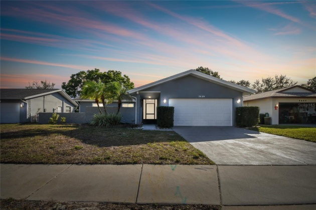 1639 SUMMIT WAY, DUNEDIN, Florida 34698, 4 Bedrooms Bedrooms, ,2 BathroomsBathrooms,Residential,For Sale,SUMMIT,MFRU8223717