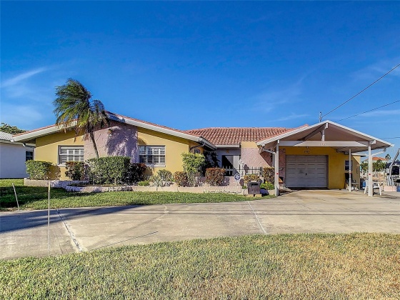 3787 FLORAMAR TERRACE, NEW PORT RICHEY, Florida 34652, 2 Bedrooms Bedrooms, ,2 BathroomsBathrooms,Residential,For Sale,FLORAMAR,MFRL4941199