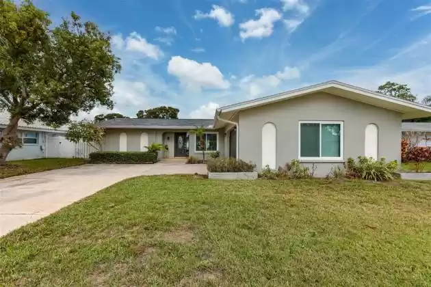 13151 87TH PLACE, SEMINOLE, Florida 33776, 3 Bedrooms Bedrooms, ,2 BathroomsBathrooms,Residential,For Sale,87TH,MFRT3491493