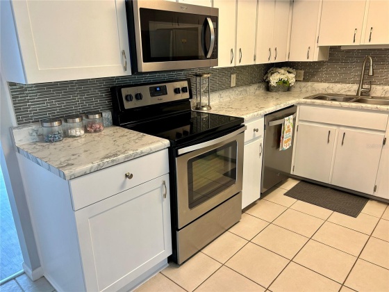 2070 WORLD PARKWAY BOULEVARD, CLEARWATER, Florida 33763, 2 Bedrooms Bedrooms, ,2 BathroomsBathrooms,Residential,For Sale,WORLD PARKWAY,MFRU8224308