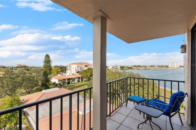 6218 PALMA DEL MAR BOULEVARD, ST PETERSBURG, Florida 33715, 2 Bedrooms Bedrooms, ,2 BathroomsBathrooms,Residential,For Sale,PALMA DEL MAR,MFRU8223996