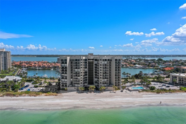 1660 GULF BOULEVARD, CLEARWATER, Florida 33767, 2 Bedrooms Bedrooms, ,2 BathroomsBathrooms,Residential,For Sale,GULF,MFRT3478204