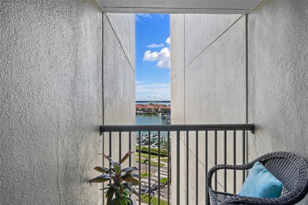 1660 GULF BOULEVARD, CLEARWATER, Florida 33767, 2 Bedrooms Bedrooms, ,2 BathroomsBathrooms,Residential,For Sale,GULF,MFRT3478204