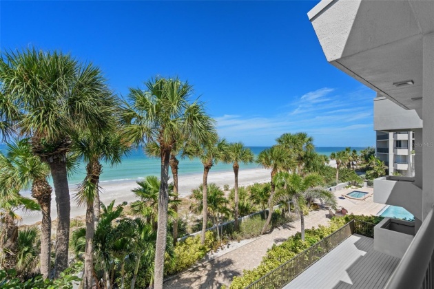 1660 GULF BOULEVARD, CLEARWATER, Florida 33767, 2 Bedrooms Bedrooms, ,2 BathroomsBathrooms,Residential,For Sale,GULF,MFRT3478204