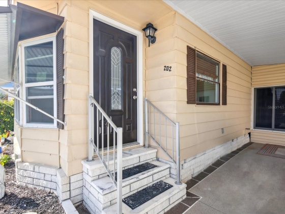 39820 US HIGHWAY 19, TARPON SPRINGS, Florida 34689, 2 Bedrooms Bedrooms, ,2 BathroomsBathrooms,Residential,For Sale,US HIGHWAY 19,MFRU8223915