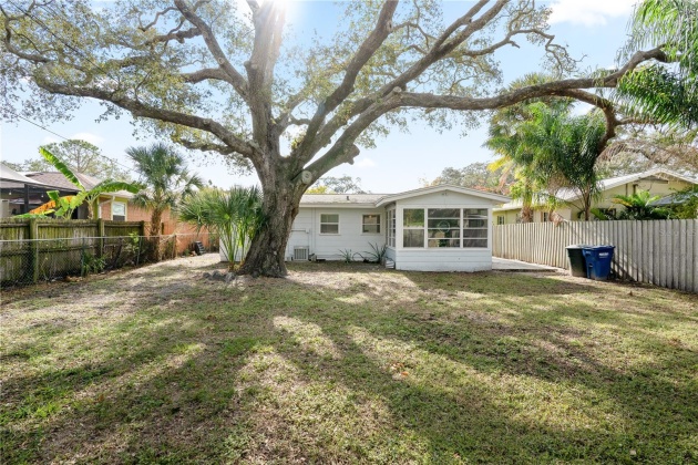 426 ROANOKE STREET, DUNEDIN, Florida 34698, 3 Bedrooms Bedrooms, ,2 BathroomsBathrooms,Residential,For Sale,ROANOKE,MFRU8224414