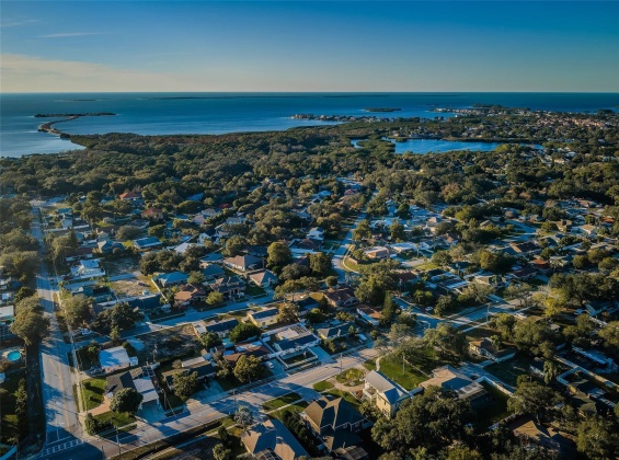 616 FLORIDA AVENUE, TARPON SPRINGS, Florida 34689, 4 Bedrooms Bedrooms, ,3 BathroomsBathrooms,Residential,For Sale,FLORIDA,MFRU8223929