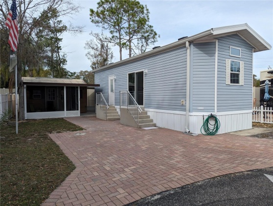 20300 LEONARD ROAD, LUTZ, Florida 33558, 1 Bedroom Bedrooms, ,1 BathroomBathrooms,Residential,For Sale,LEONARD,MFRT3491785