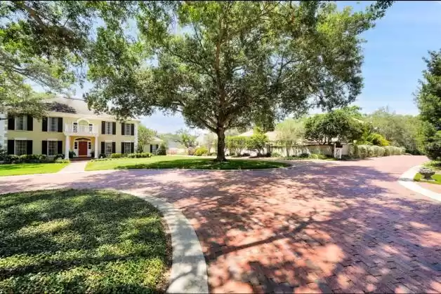2900 CHAPIN AVENUE, TAMPA, Florida 33611, 4 Bedrooms Bedrooms, ,4 BathroomsBathrooms,Residential,For Sale,CHAPIN,MFRT3493392
