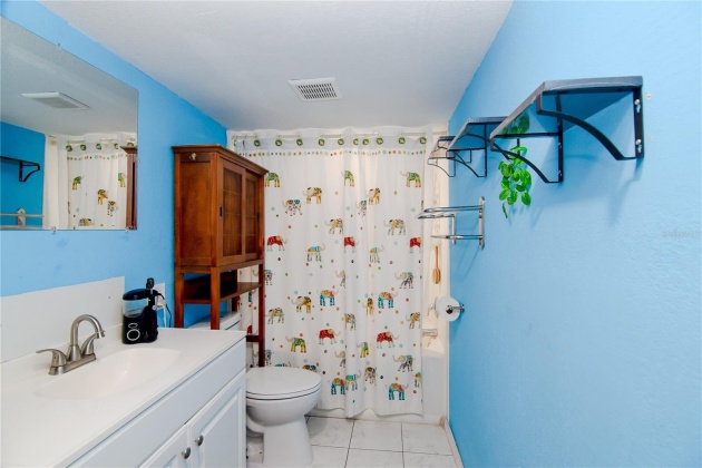 4140 57TH AVENUE, ST PETERSBURG, Florida 33714, 2 Bedrooms Bedrooms, ,2 BathroomsBathrooms,Residential,For Sale,57TH,MFRU8224821