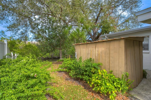 8703 DRIFTWOOD DRIVE, TAMPA, Florida 33615, 3 Bedrooms Bedrooms, ,2 BathroomsBathrooms,Residential,For Sale,DRIFTWOOD,MFRU8224966