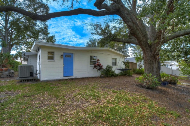 8703 DRIFTWOOD DRIVE, TAMPA, Florida 33615, 3 Bedrooms Bedrooms, ,2 BathroomsBathrooms,Residential,For Sale,DRIFTWOOD,MFRU8224966