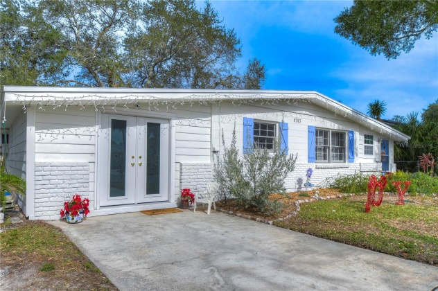 8703 DRIFTWOOD DRIVE, TAMPA, Florida 33615, 3 Bedrooms Bedrooms, ,2 BathroomsBathrooms,Residential,For Sale,DRIFTWOOD,MFRU8224966