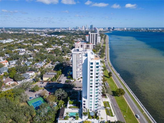 2611 BAYSHORE BOULEVARD, TAMPA, Florida 33629, 2 Bedrooms Bedrooms, ,2 BathroomsBathrooms,Residential,For Sale,BAYSHORE,MFRT3490927