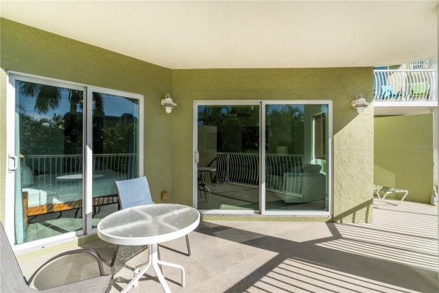 11605 GULF BOULEVARD, TREASURE ISLAND, Florida 33706, 1 Bedroom Bedrooms, ,1 BathroomBathrooms,Residential,For Sale,GULF,MFRU8224909