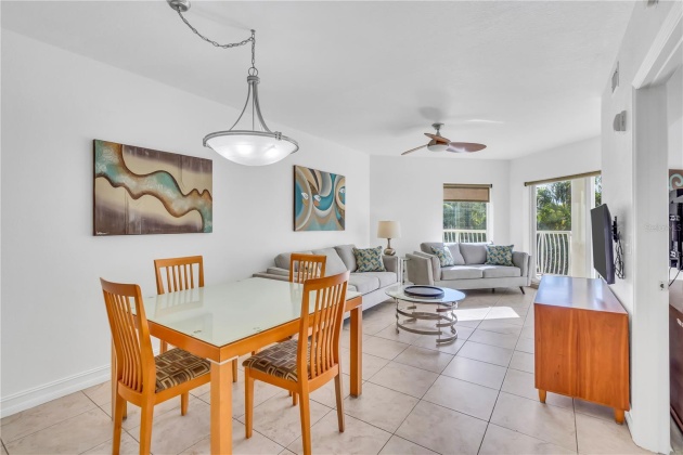 11605 GULF BOULEVARD, TREASURE ISLAND, Florida 33706, 1 Bedroom Bedrooms, ,1 BathroomBathrooms,Residential,For Sale,GULF,MFRU8224909