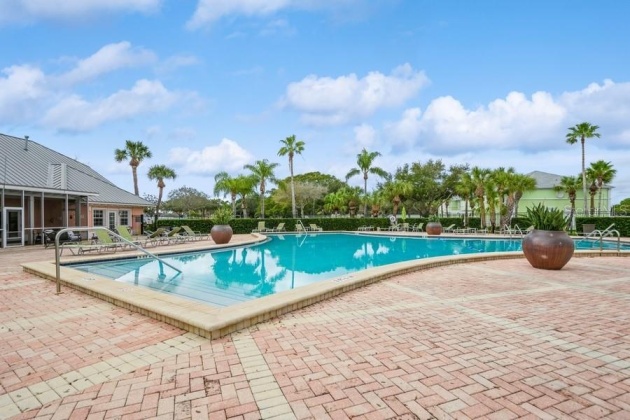 5005 COQUINA KEY DRIVE, ST PETERSBURG, Florida 33705, 1 Bedroom Bedrooms, ,1 BathroomBathrooms,Residential,For Sale,COQUINA KEY,MFRT3493753