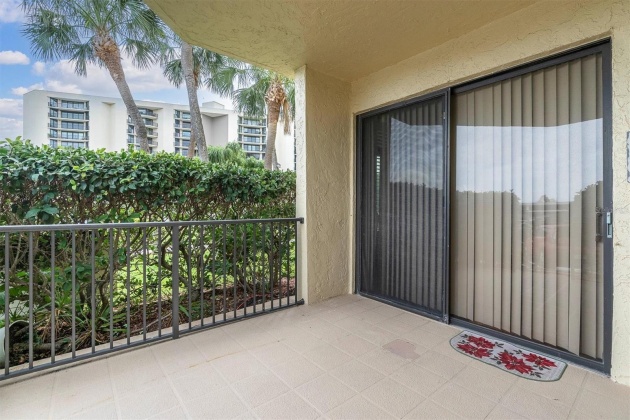 700 ISLAND WAY, CLEARWATER, Florida 33767, 2 Bedrooms Bedrooms, ,2 BathroomsBathrooms,Residential,For Sale,ISLAND,MFRU8224667