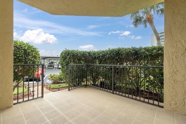 700 ISLAND WAY, CLEARWATER, Florida 33767, 2 Bedrooms Bedrooms, ,2 BathroomsBathrooms,Residential,For Sale,ISLAND,MFRU8224667