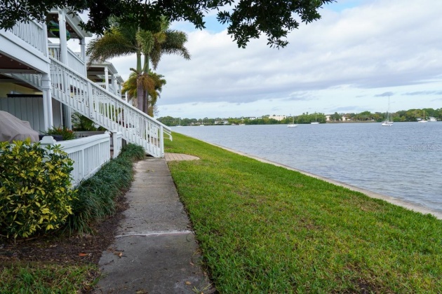 265 SEAHORSE DRIVE, ST PETERSBURG, Florida 33705, 2 Bedrooms Bedrooms, ,1 BathroomBathrooms,Residential,For Sale,SEAHORSE,MFRU8225363