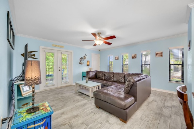 708 LYNDHURST STREET, DUNEDIN, Florida 34698, 1 Bedroom Bedrooms, ,1 BathroomBathrooms,Residential,For Sale,LYNDHURST,MFRU8225321