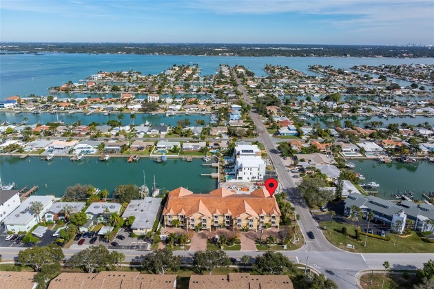 300 CAPRI BOULEVARD, TREASURE ISLAND, Florida 33706, 3 Bedrooms Bedrooms, ,3 BathroomsBathrooms,Residential,For Sale,CAPRI,MFRU8224373