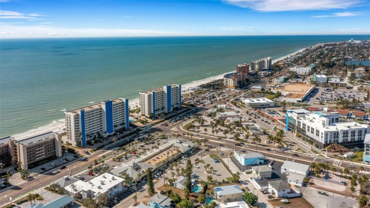 15000 GULF BOULEVARD, MADEIRA BEACH, Florida 33708, 2 Bedrooms Bedrooms, ,2 BathroomsBathrooms,Residential,For Sale,GULF,MFRU8226363