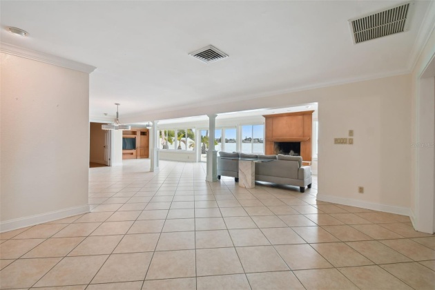 6441 4TH PALM POINT, ST PETE BEACH, Florida 33706, 3 Bedrooms Bedrooms, ,2 BathroomsBathrooms,Residential,For Sale,4TH PALM,MFRA4593498