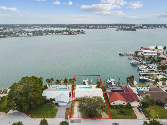 6441 4TH PALM POINT, ST PETE BEACH, Florida 33706, 3 Bedrooms Bedrooms, ,2 BathroomsBathrooms,Residential,For Sale,4TH PALM,MFRA4593498