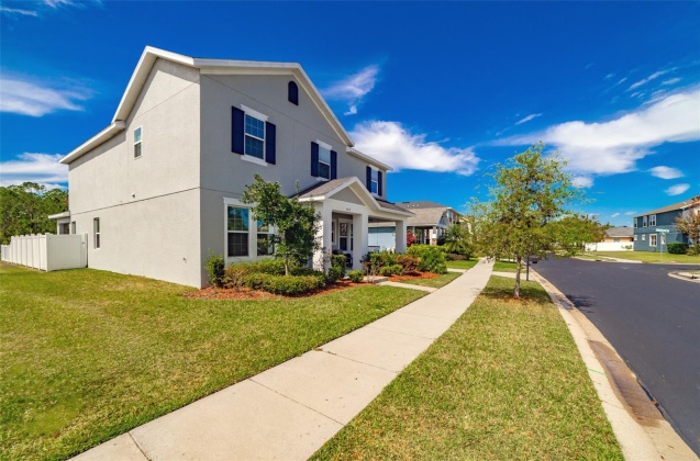 5027 AUTUMN RIDGE DRIVE, WESLEY CHAPEL, Florida 33545, 4 Bedrooms Bedrooms, ,2 BathroomsBathrooms,Residential,For Sale,AUTUMN RIDGE,MFRU8226578