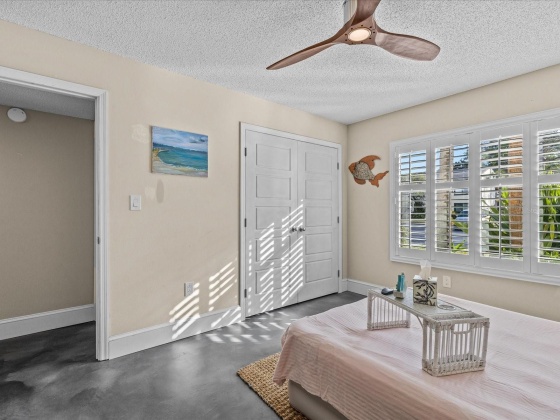 327 MOORINGS COVE DRIVE, TARPON SPRINGS, Florida 34689, 2 Bedrooms Bedrooms, ,2 BathroomsBathrooms,Residential,For Sale,MOORINGS COVE,MFRU8225743